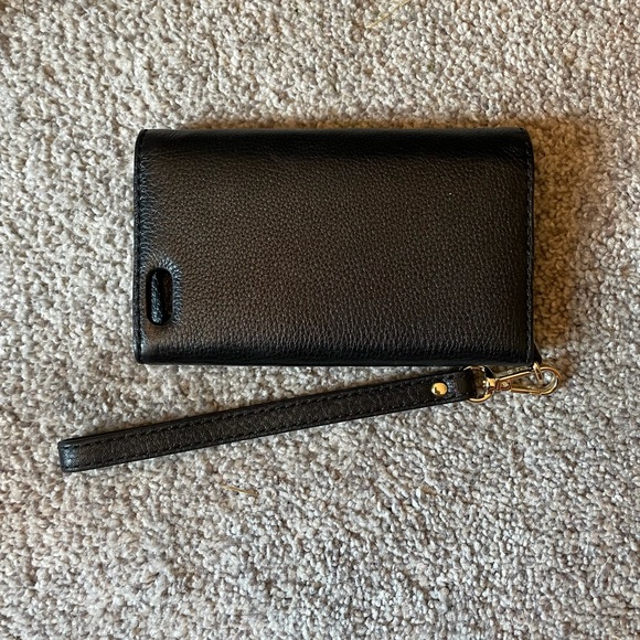 Michael Kors small smart phone wristlet - Picture 2 of 5